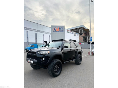 Продам Toyota 4Runner, V-Рестайлинг, 2019 г.в