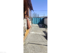 Продаю 2-этажный дом + гостевой дом, 1-я Линия, б/п - 3/9