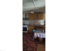 Продаю 2-этажный дом + гостевой дом, 1-я Линия, б/п - 8/9