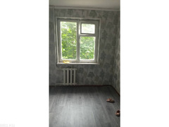 Продаю 3-комнатную квартиру, 6 микрорайон, б/п - 2/6