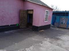 Продаю 2 дома +участок 33 сот., г.Бишкек, Маевка - 6/10