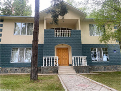 Сдается коттедж на Иссык-Куле , с. Бостери, первая линия,4 спальни! - 7/10