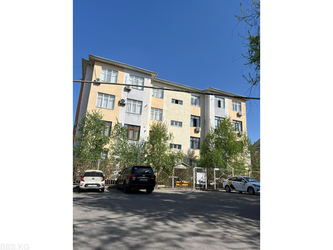 Продается 3-комнатная квартира по ул. С. Каралаева, 2